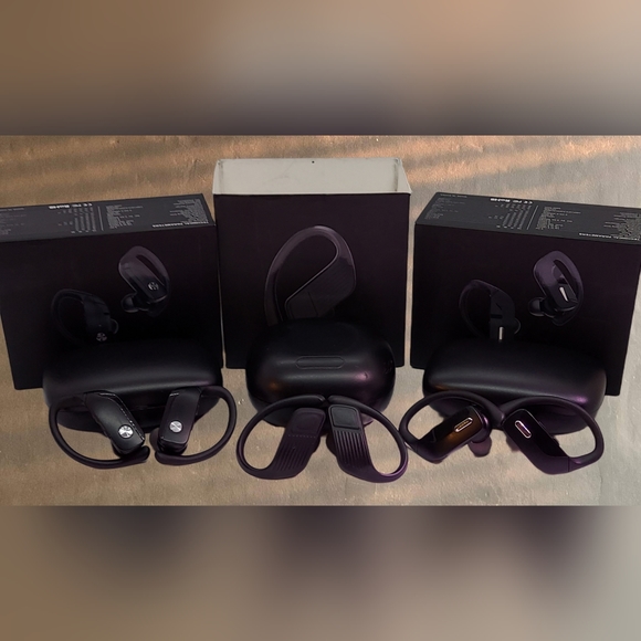 Bluetooth Earbuds - Picture 2 of 6